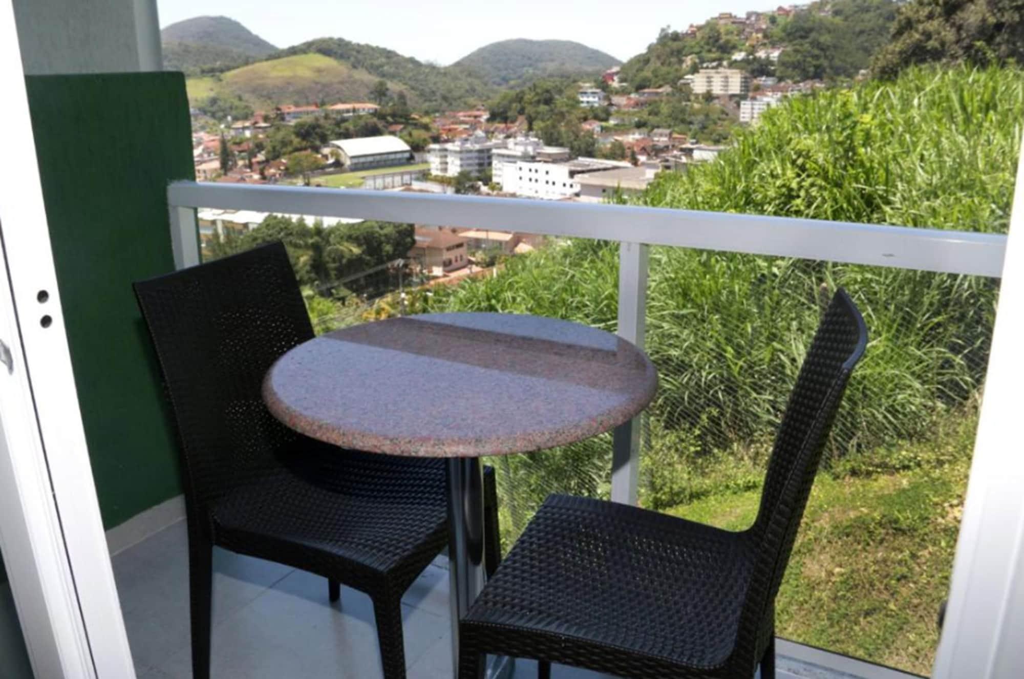 Hotel Petropolis Inn Екстер'єр фото