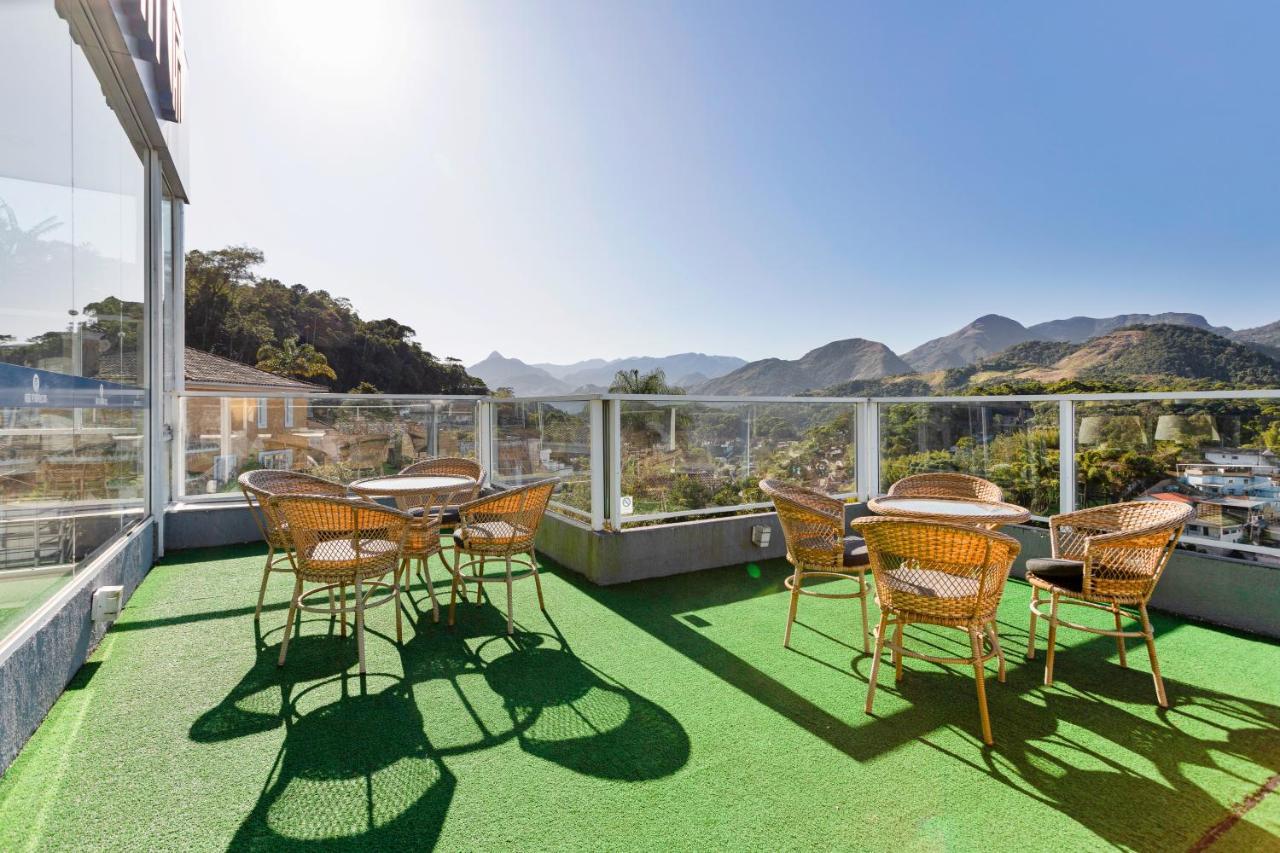 Hotel Petropolis Inn Екстер'єр фото